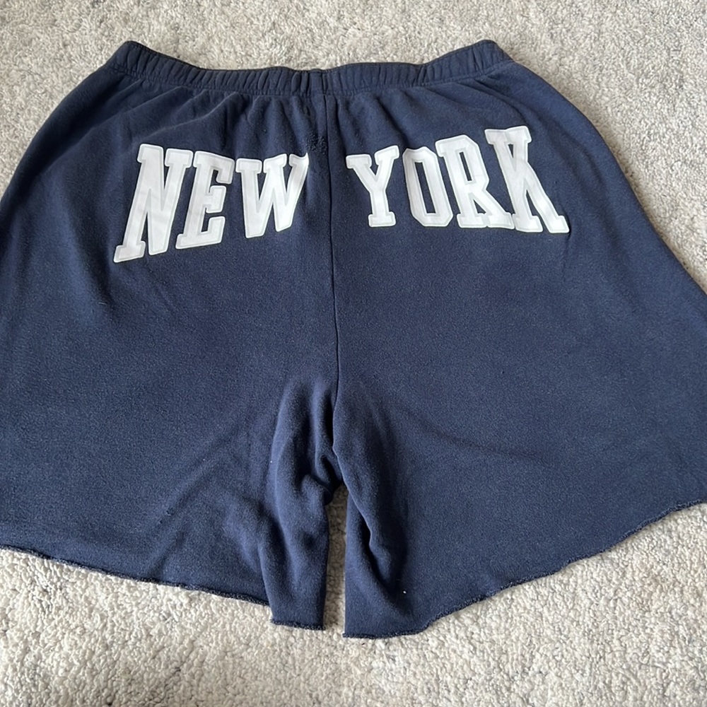 Sweatshorts with New York on the back